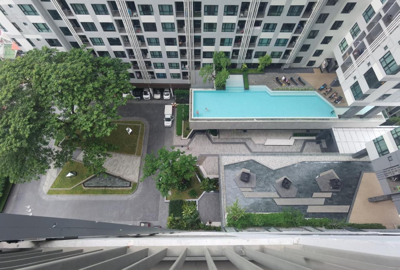 Llx Apartments At The Base Condo Pattaya Exterior foto