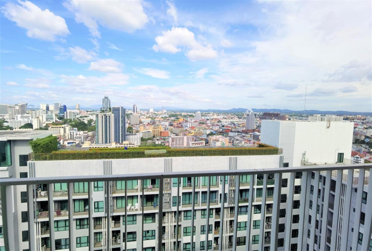 Llx Apartments At The Base Condo Pattaya Exterior foto