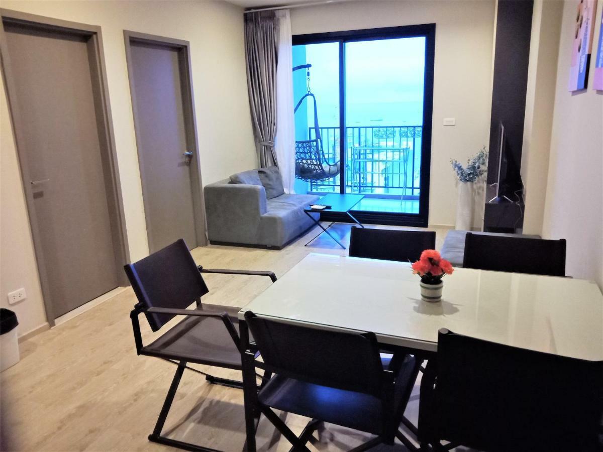 Llx Apartments At The Base Condo Pattaya Exterior foto