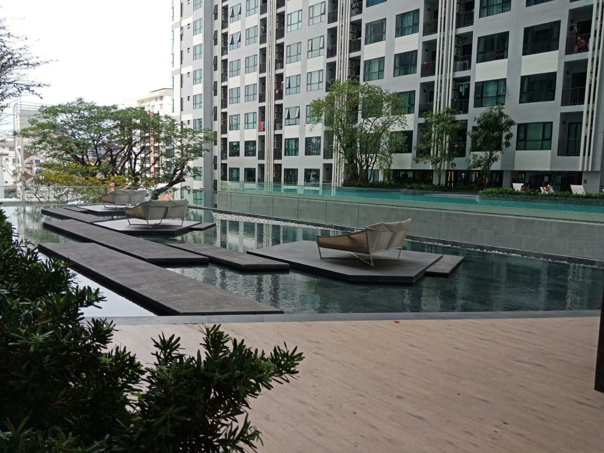 Llx Apartments At The Base Condo Pattaya Exterior foto
